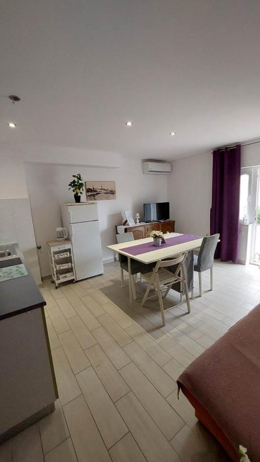 Apartman Avsec Krk Town Extérieur photo